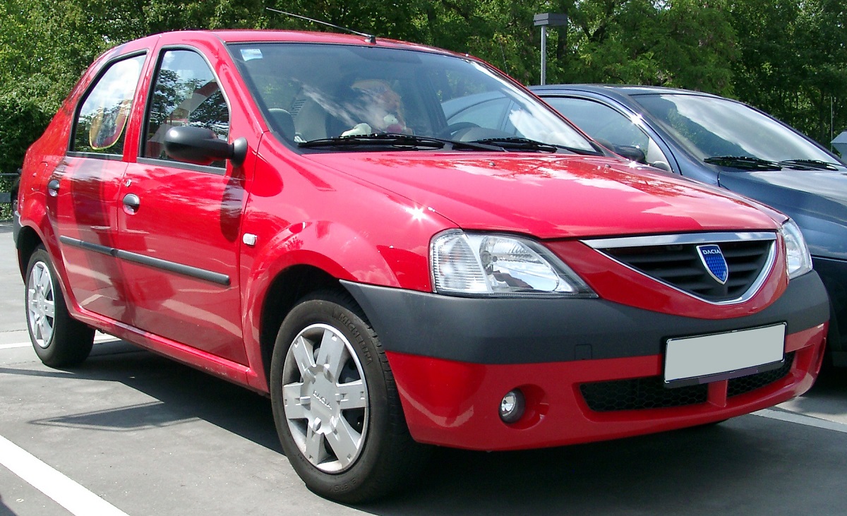 Dacia Logan - prima generație